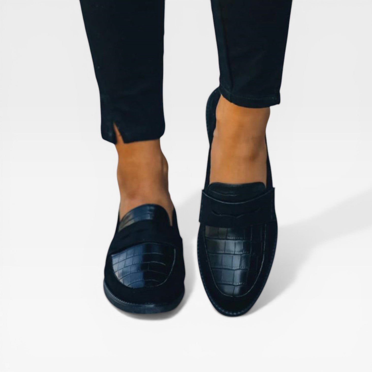 Zenvyra - Schwarze Croc Print Loafer Damen