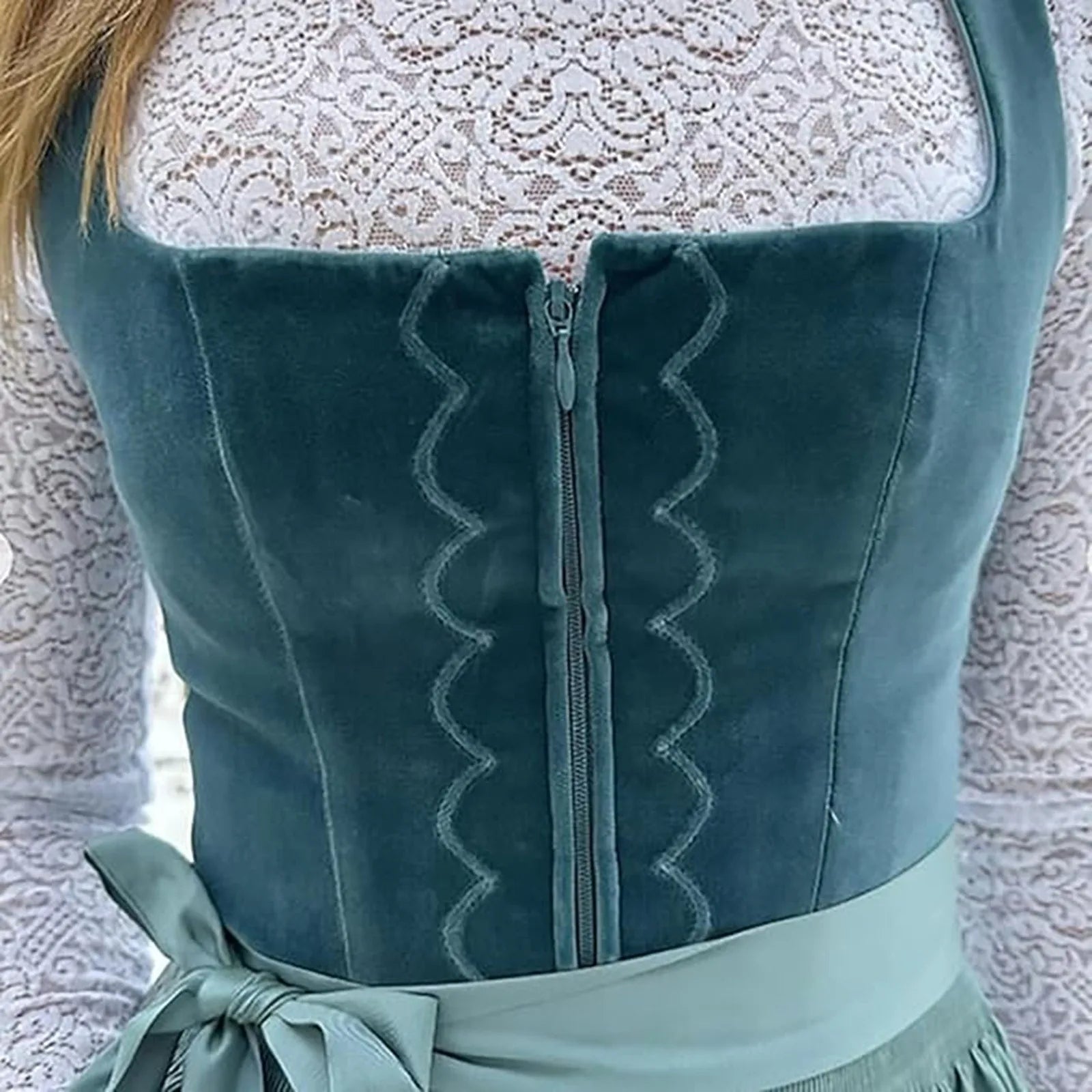 (DRAFTED) Women's Oktoberfest Dirndl with Apron | Midi