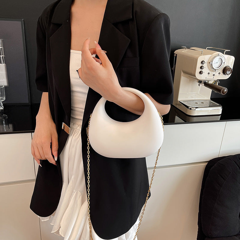 Elegante Damen Handtasche Mit Kettenriemen | Klein