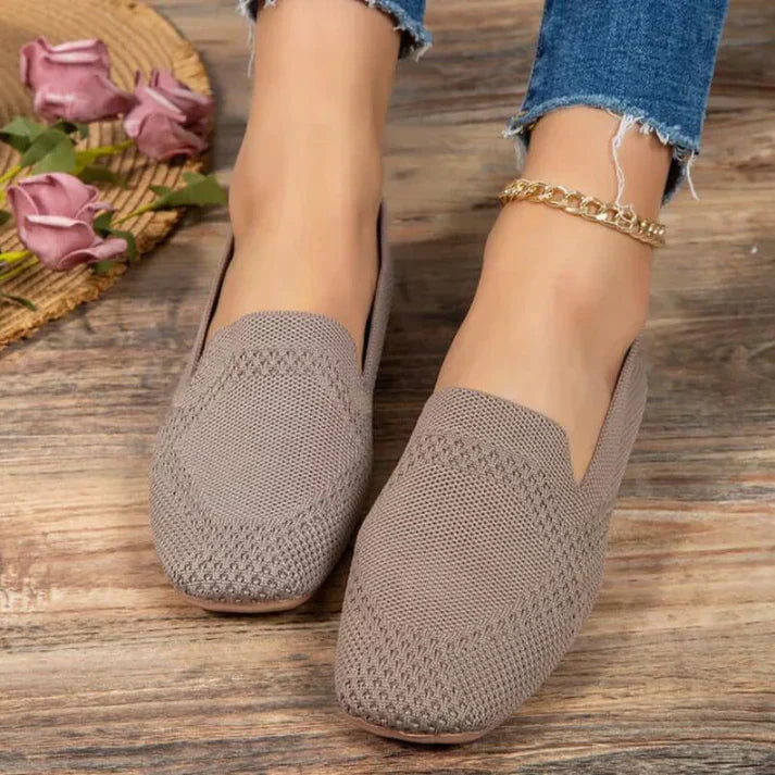 Carrie – Women's Flat Slip-On Casual Slippers