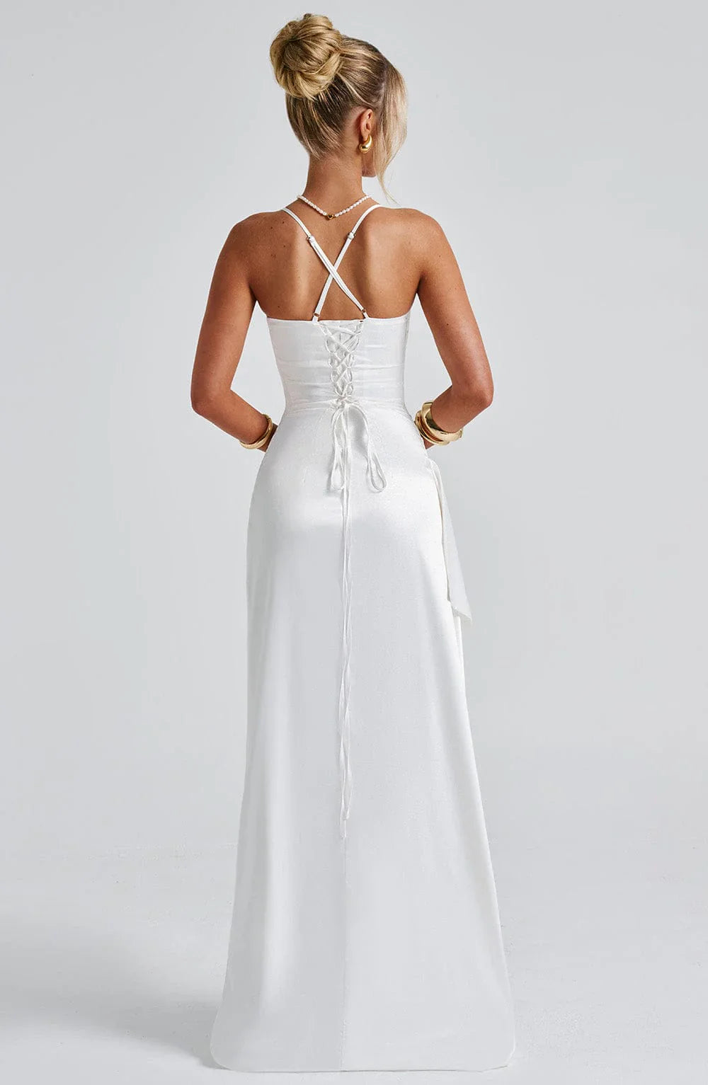 Hinda - Elegancka sukienka maxi z rozcięciem