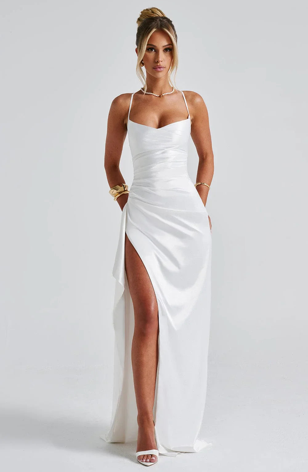 Hinda - Elegancka sukienka maxi z rozcięciem