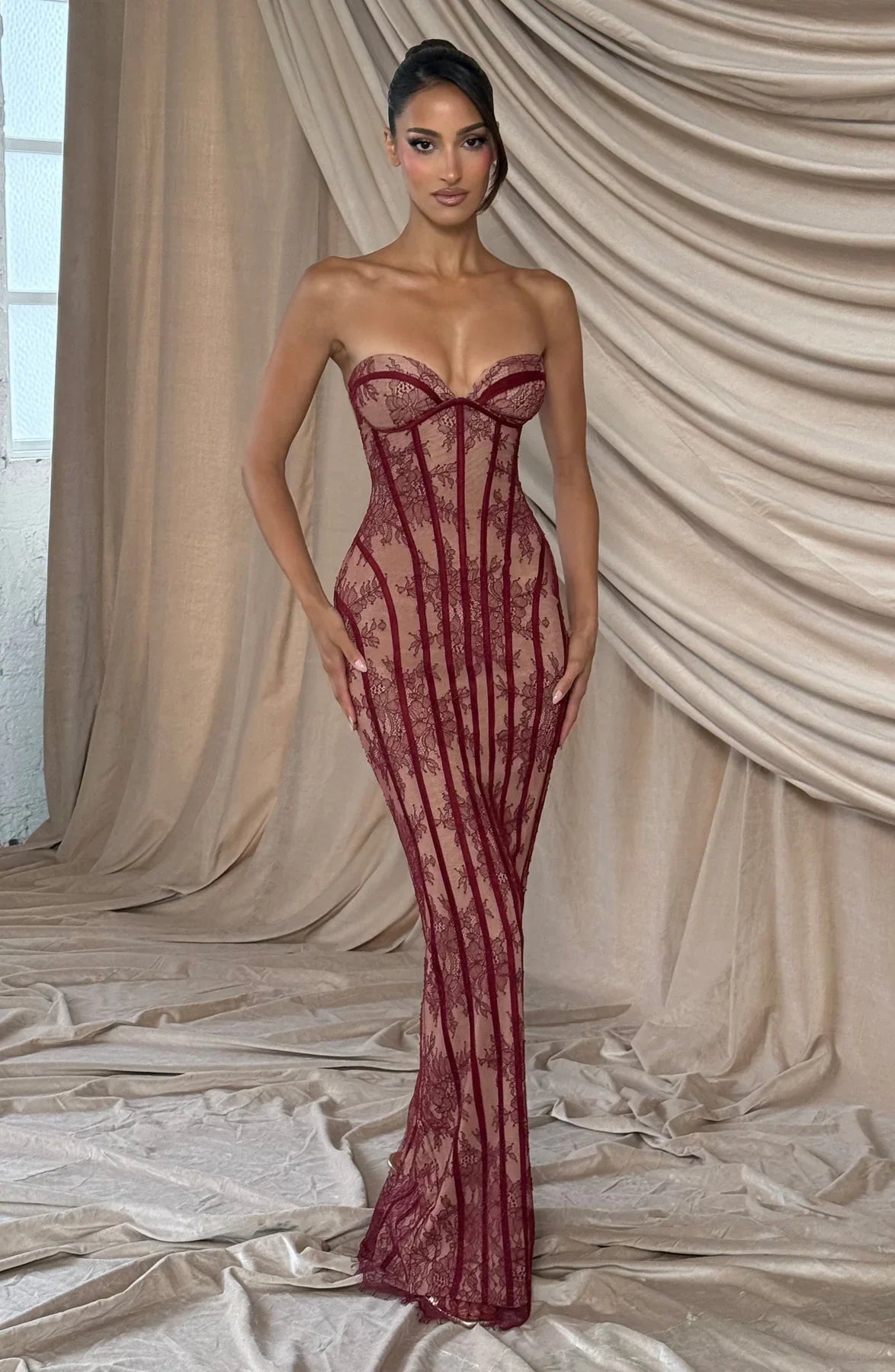 Belléza - Vestido largo de encaje sin hombros