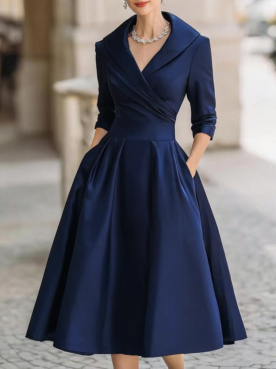 Soréline - Tailliertes Midikleid Mit Wickelkragen