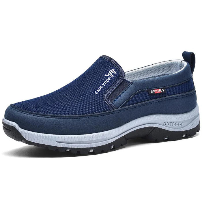 Benjamin - Herren Outdoor-Slipper mit Rutschfester Sohle, Sportliches Design