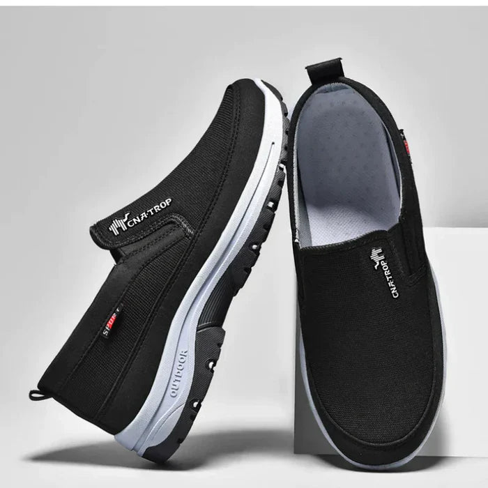 Benjamin - Herren Outdoor-Slipper mit Rutschfester Sohle, Sportliches Design