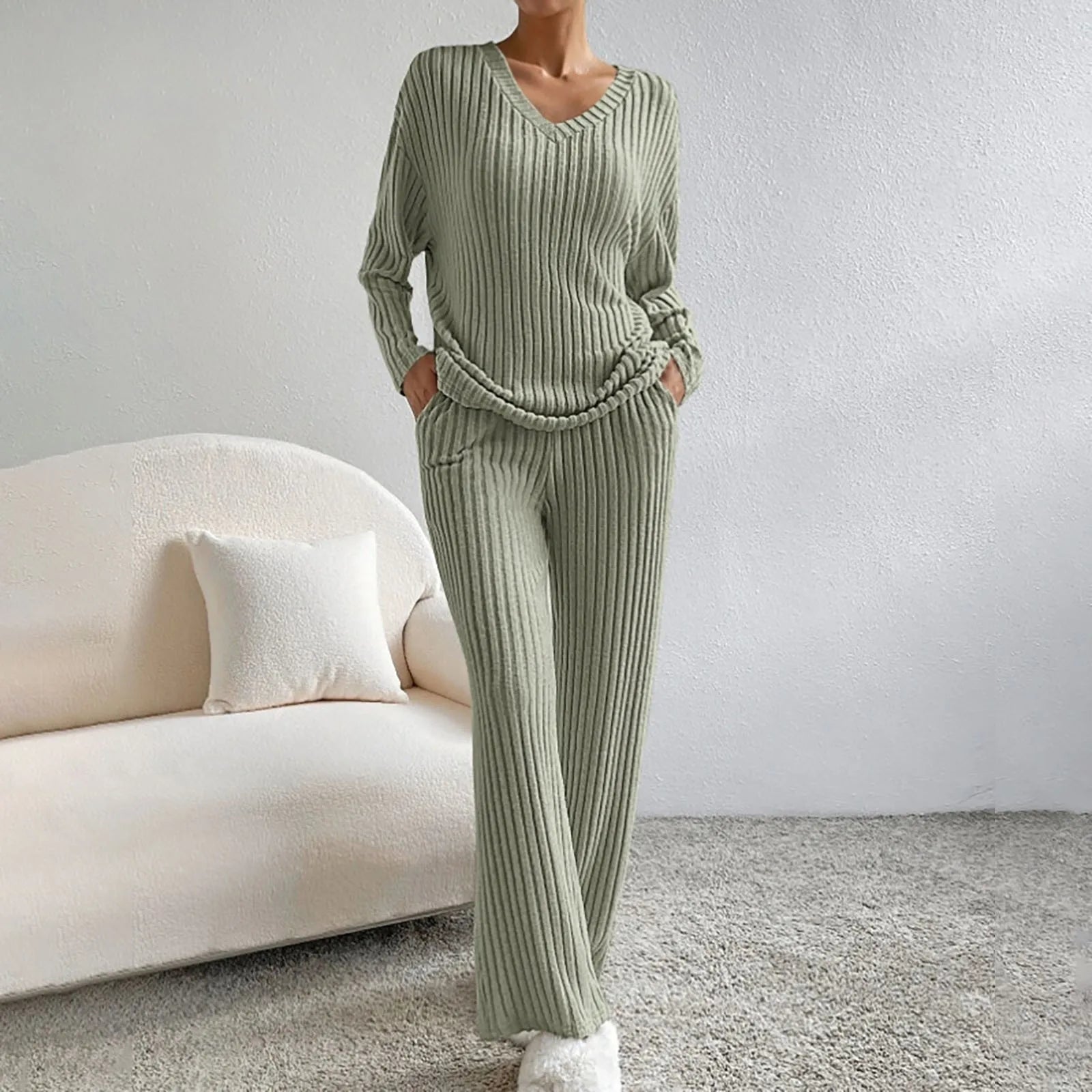 Damen Loungewear-Set Mit V-Ausschnitt | Beque