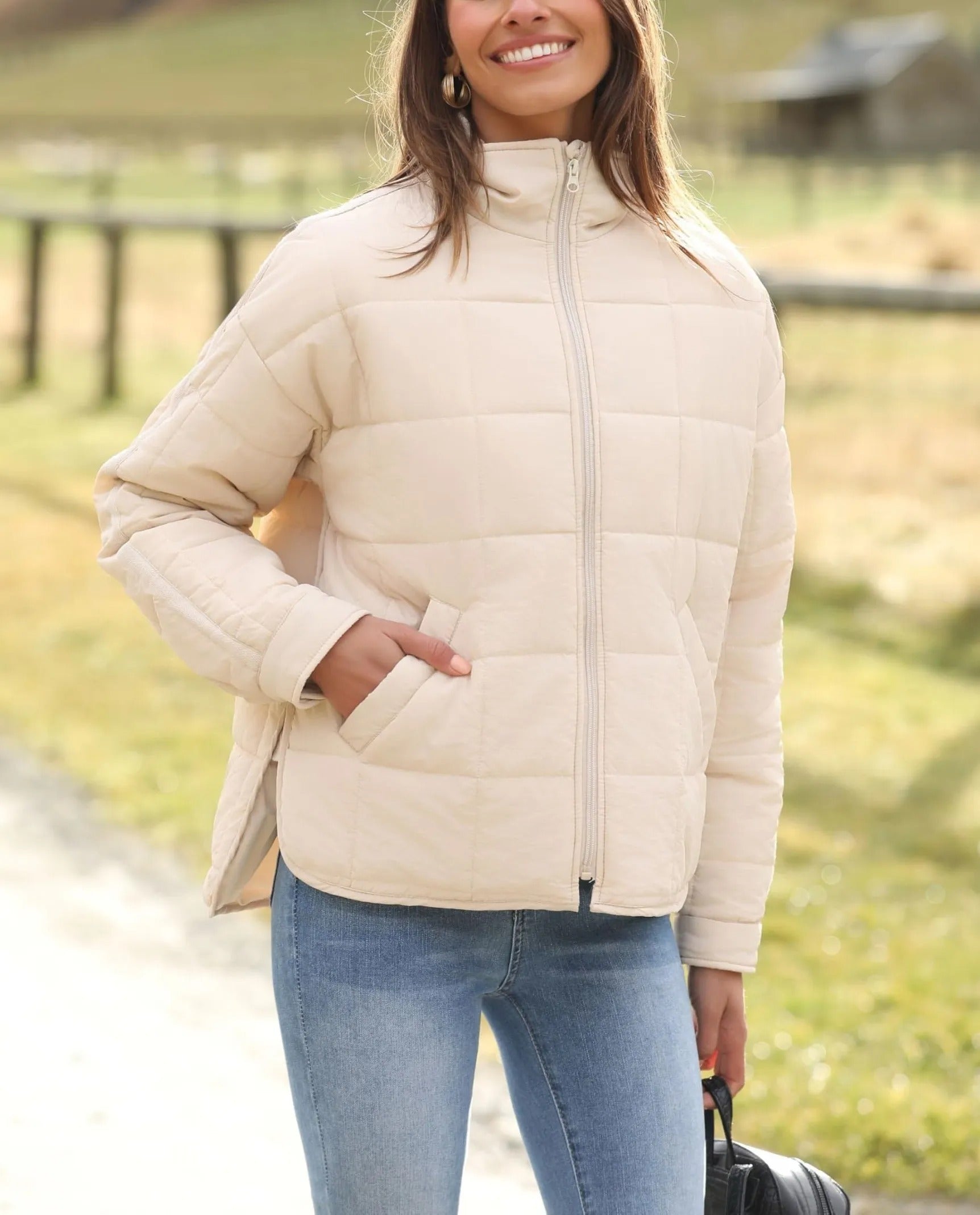 Daunenjacke Damen Mit Stehkragen Und Taschen | Winter