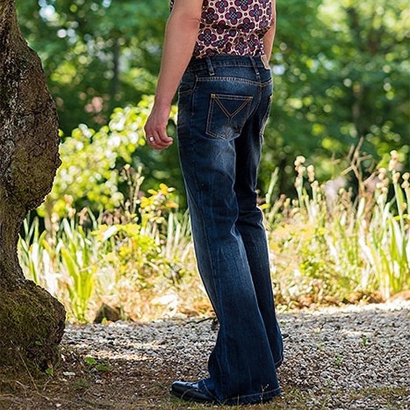Herren Ausgestellte Jeans Mit Waschung Und Hohem Bund | Vintage