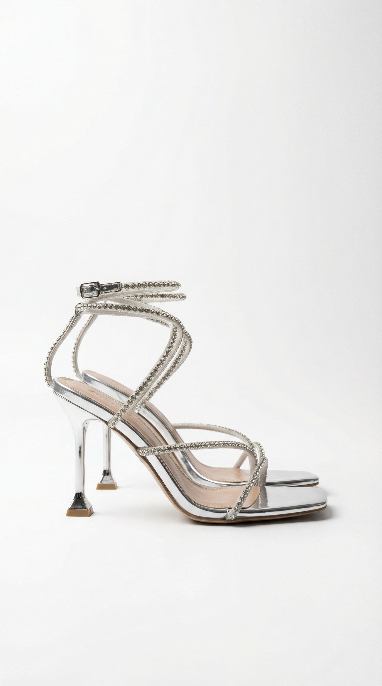 Jenvara - Elegantes sandalias de tiras cruzadas