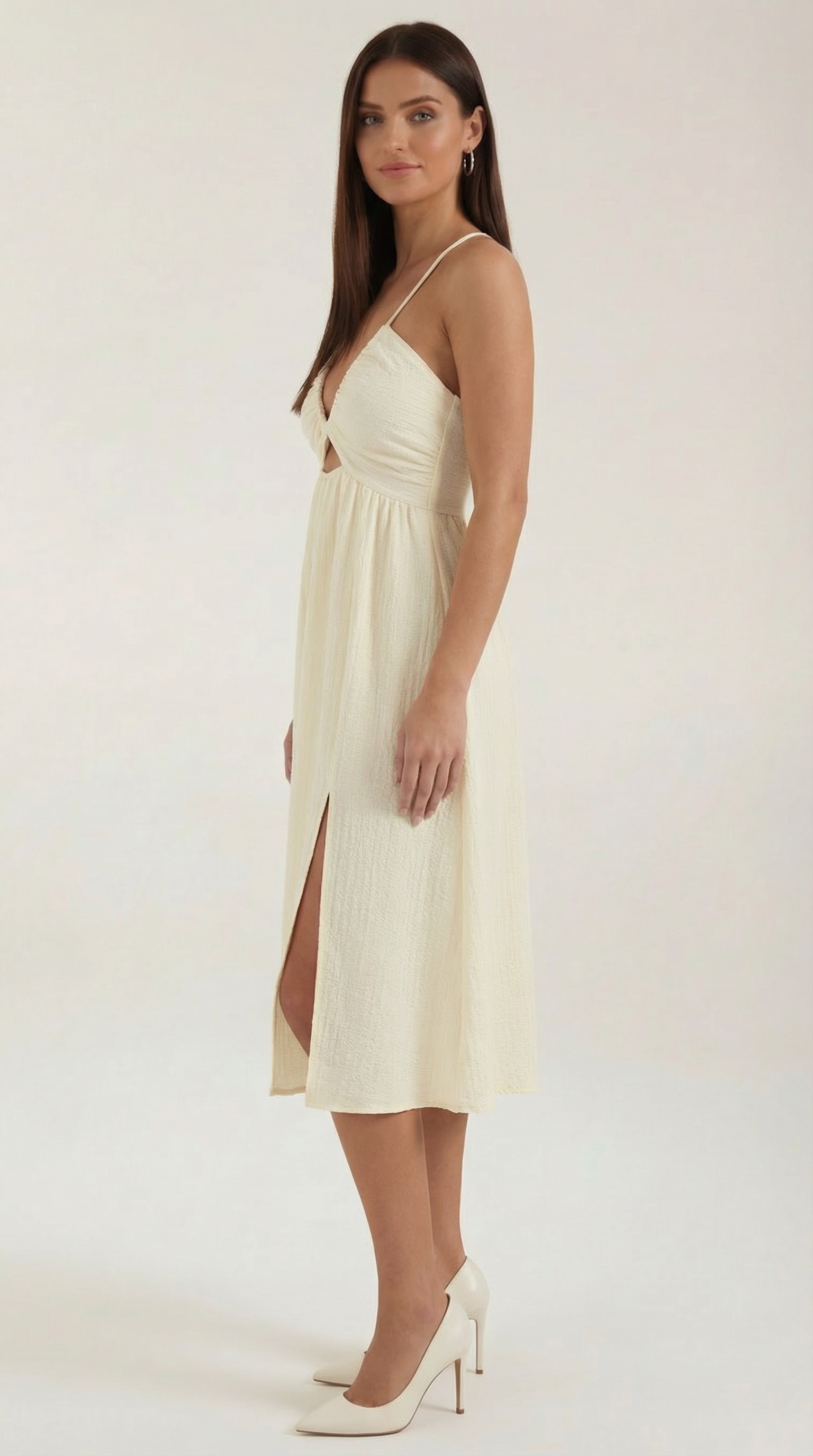 Linvara - Midi-jurk met uitsnijding