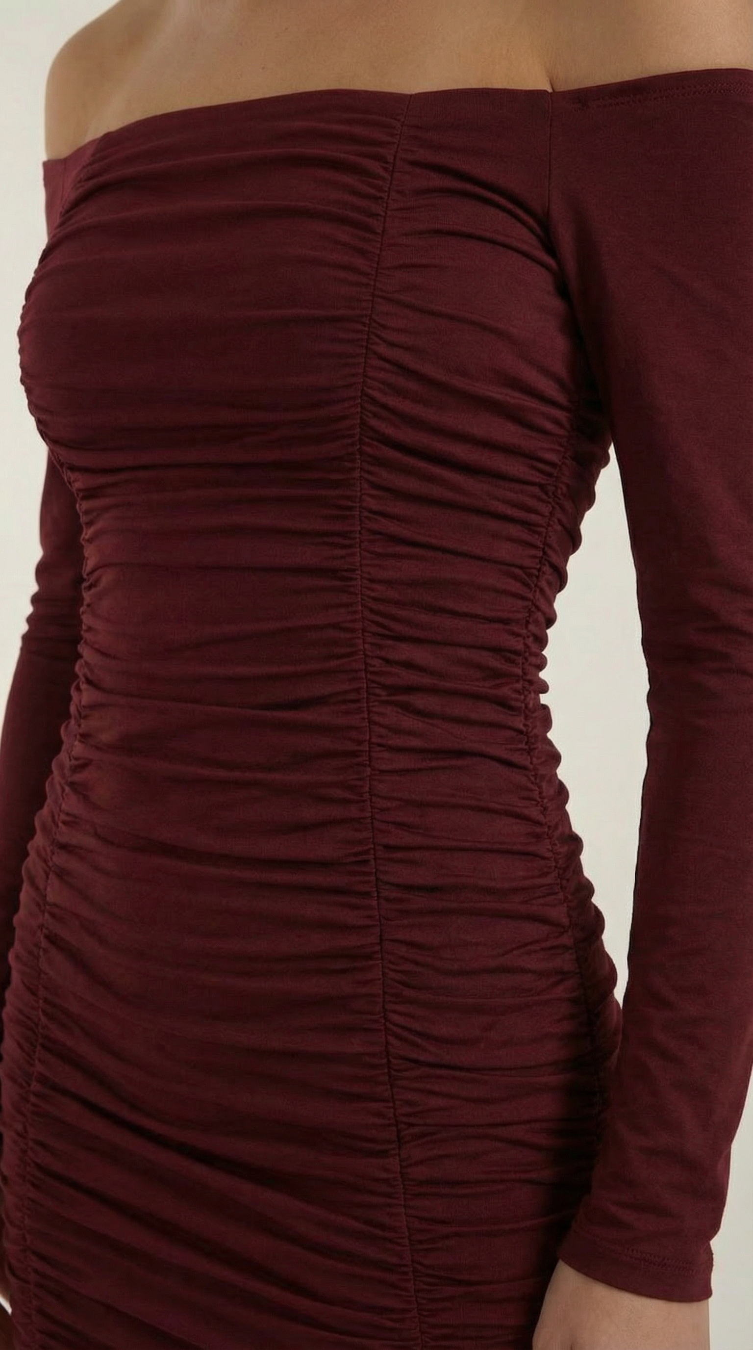 Velmira - Schulterfreies Minikleid