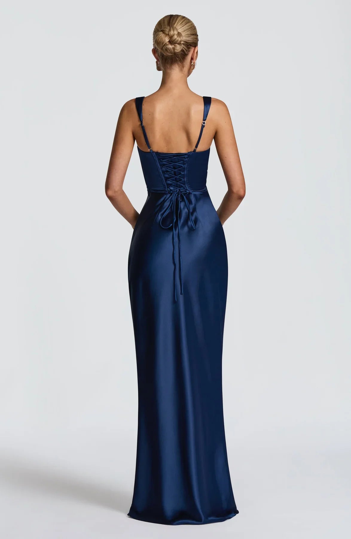 Calythéa - Vestido largo de satén con lazo en la espalda