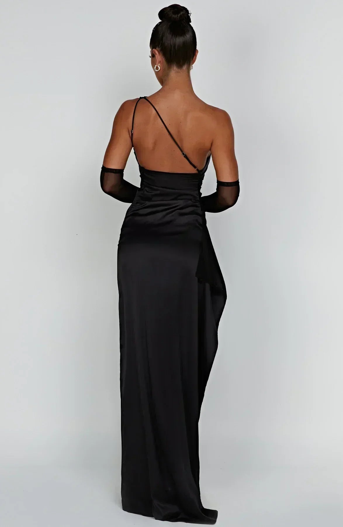 Noime - Rochie maxi elegantă cu un umăr gol