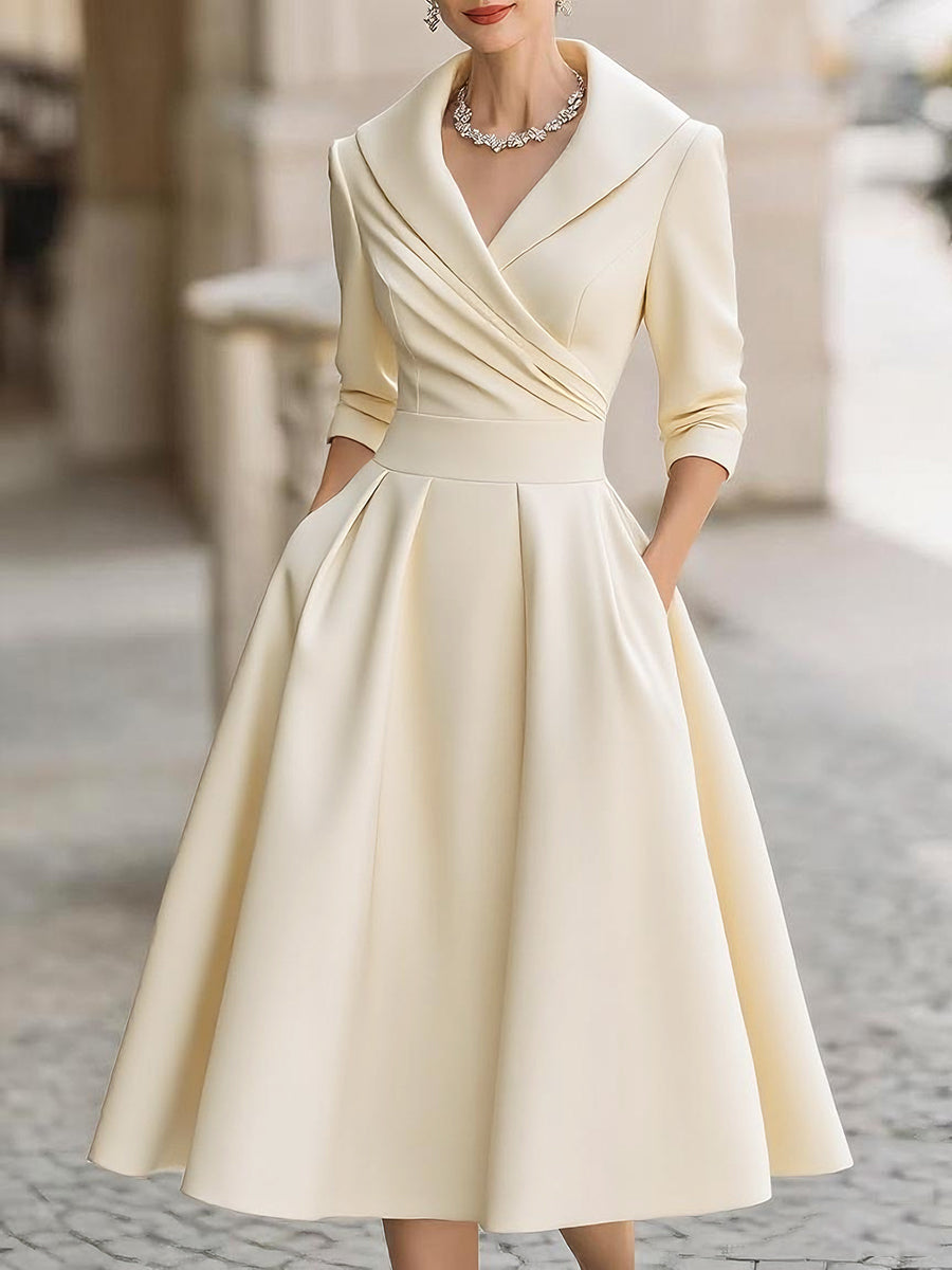 Soréline - Tailliertes Midikleid Mit Wickelkragen